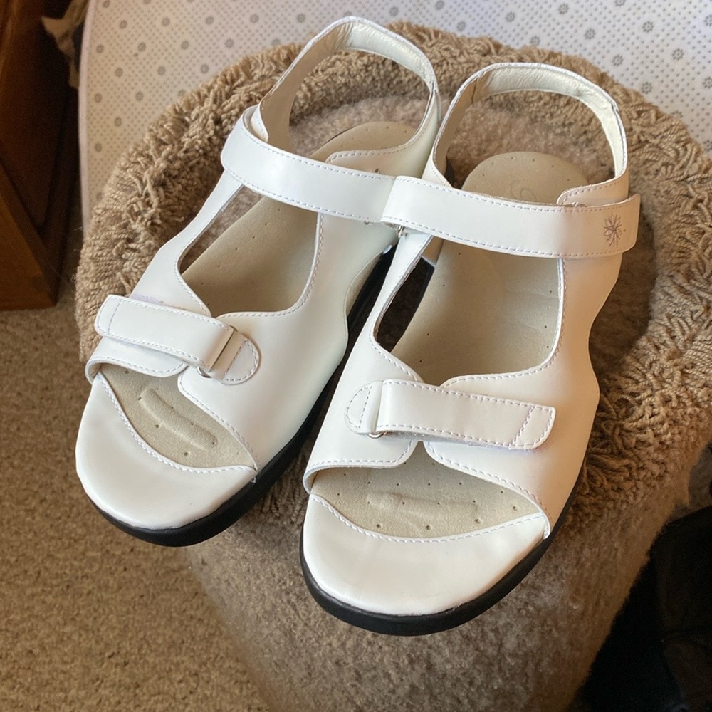 White Propet Sandals with Velcro Straps 2E width